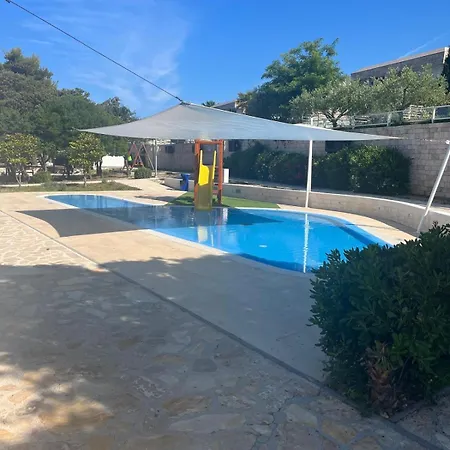Sunny U Resortu, Petrcane, Za 4, Akcija! Διαμέρισμα