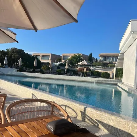 Sunny U Resortu, Petrcane, Za 4, Akcija! 佩特坎内